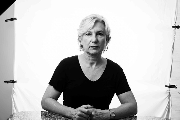 ellie-1040500
